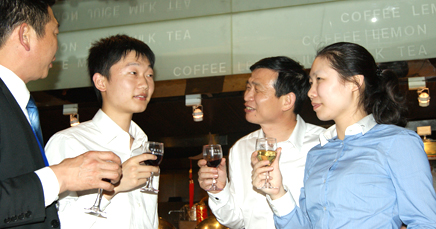 ���h����Ӳ֬���}  �����ⰸ���󼯺�