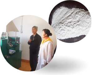 ���}���������U